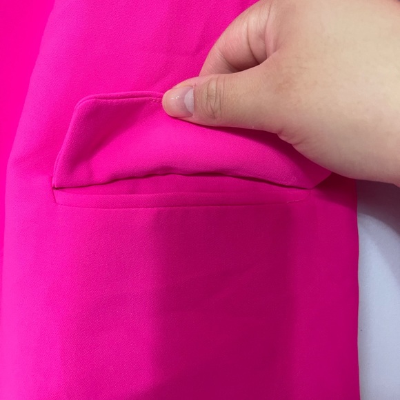 Fashion Nova neon pink blazer - Picture 4 of 5